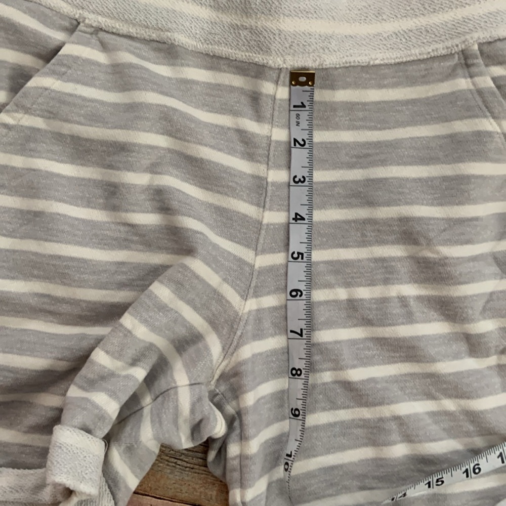 Mossimo Shorts - Picture 5 of 5